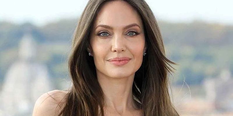 Angelina Jolie Will Take to the Stage in a Maria Callas Biopic!