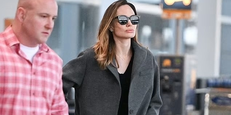 Photos: February 18 – At JFK Airport